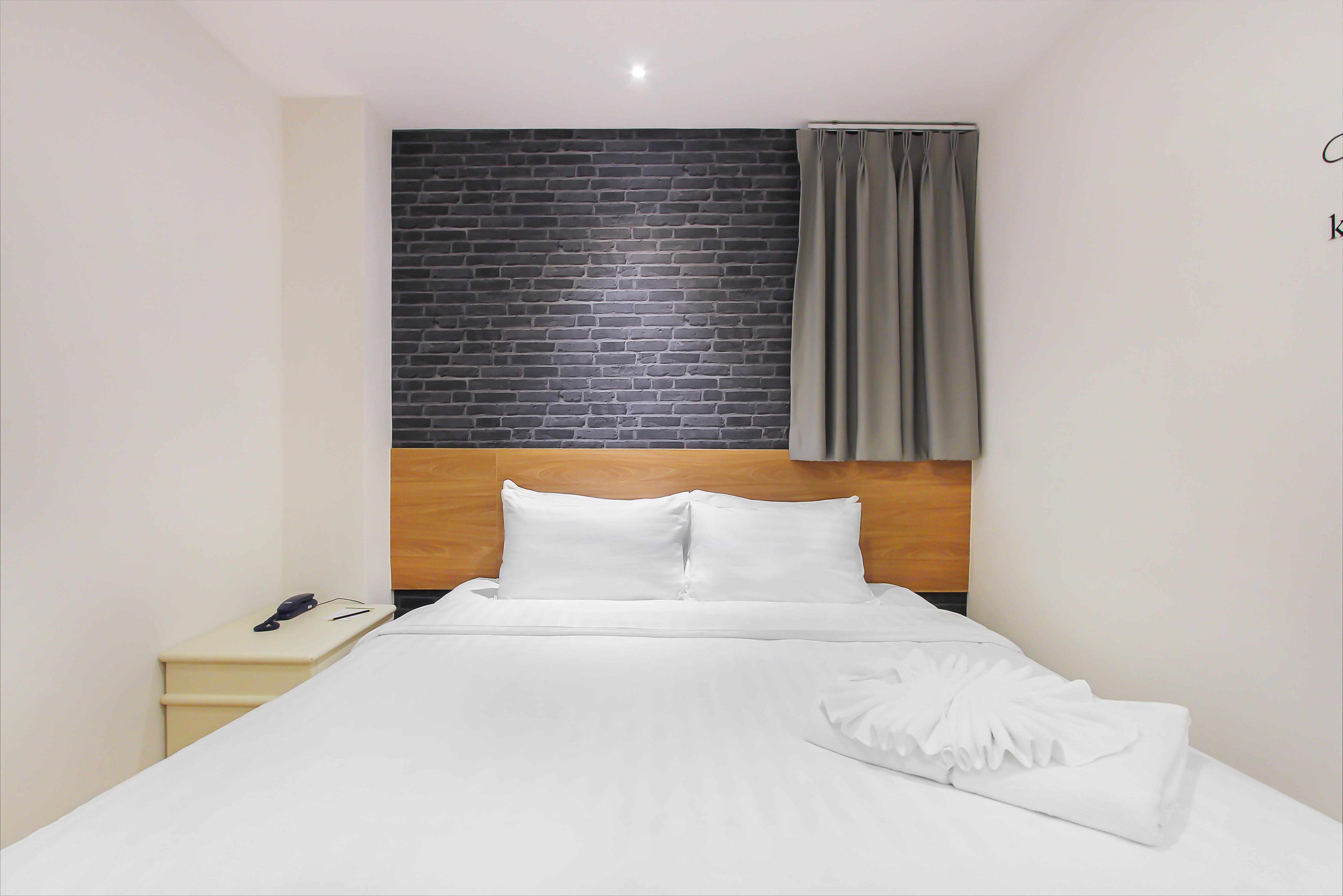 Pula Silom Otel Bangkok Dış mekan fotoğraf