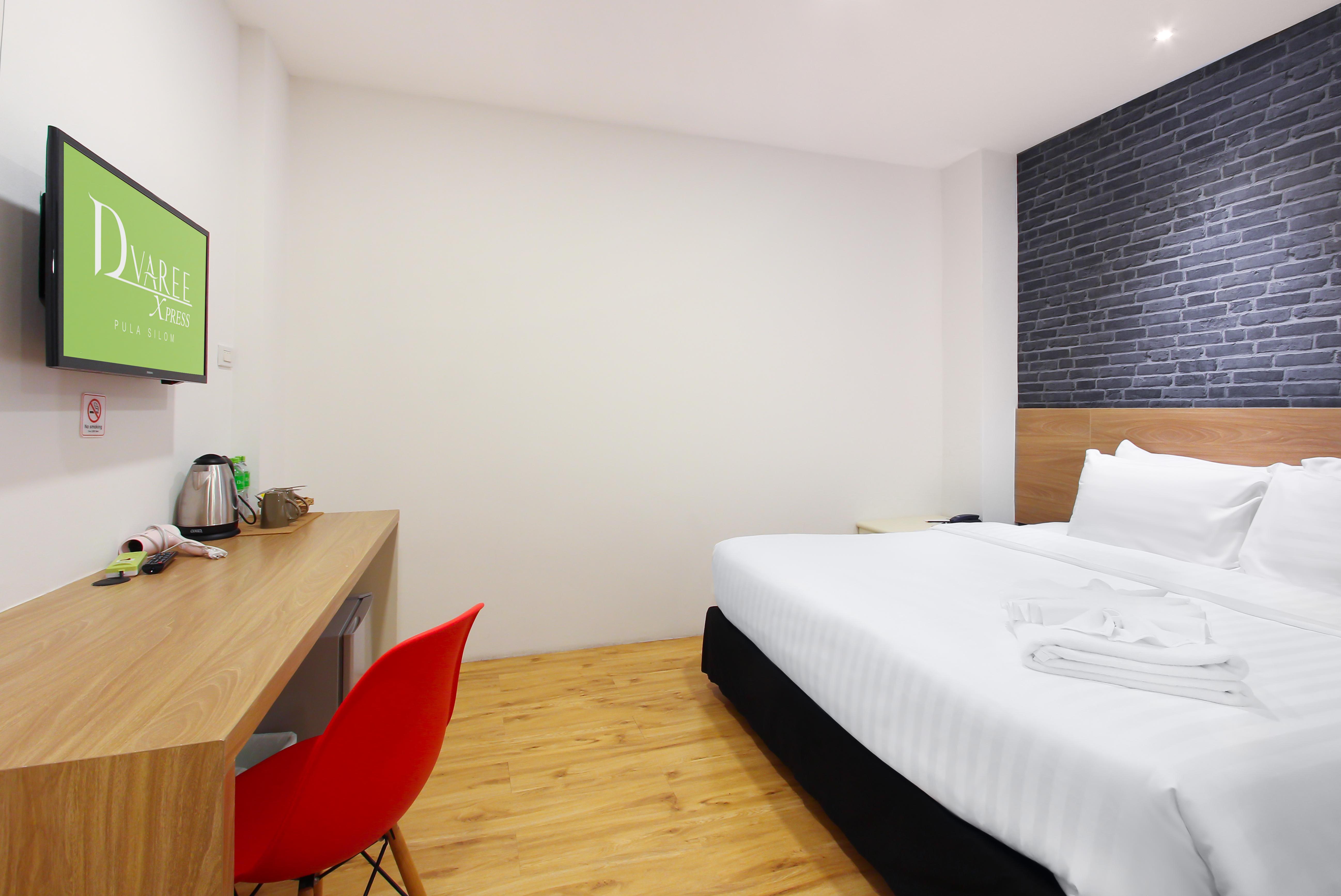 Pula Silom Otel Bangkok Dış mekan fotoğraf